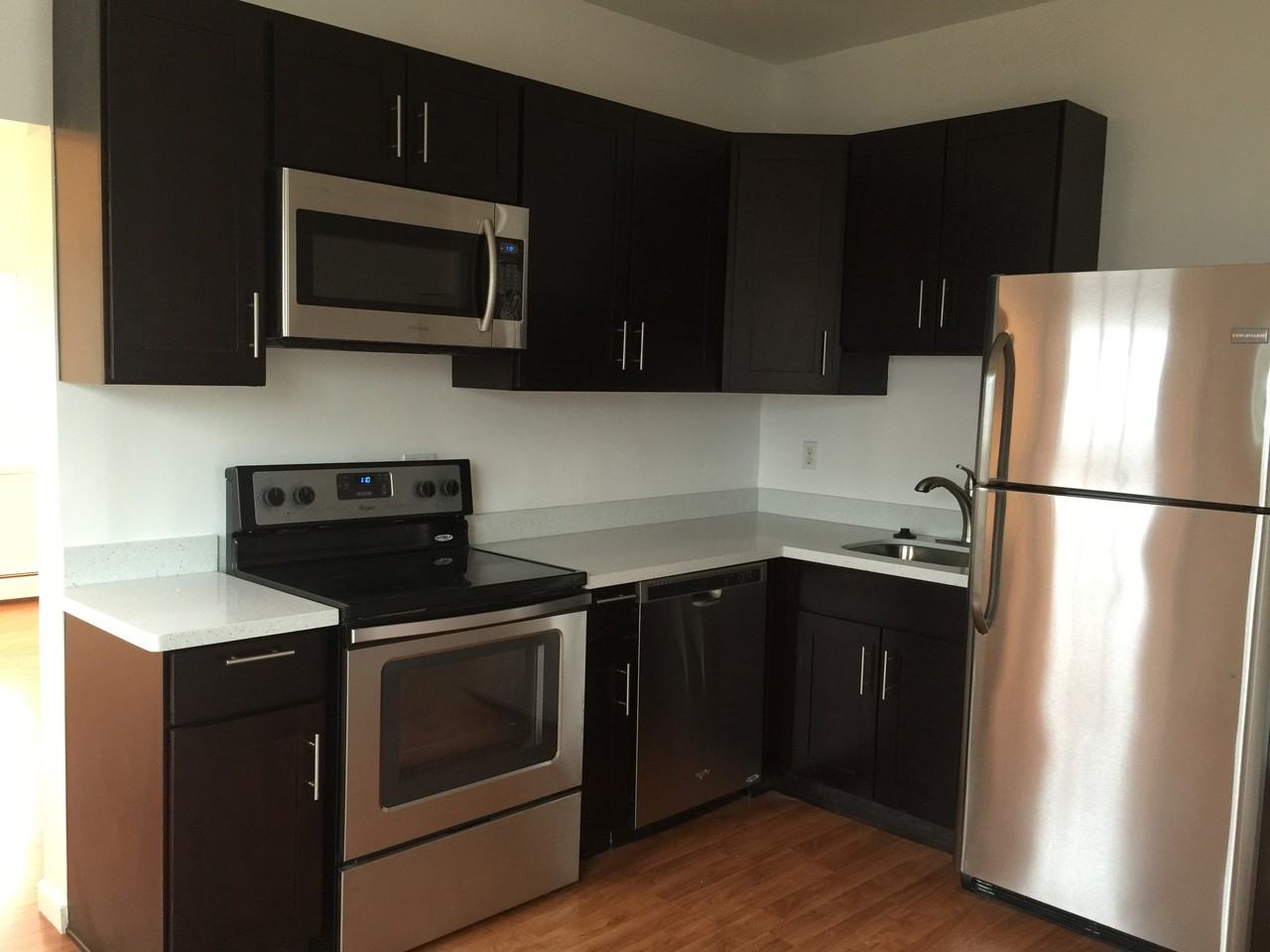 634 W Nickerson St #A - Photo 2 of 13
