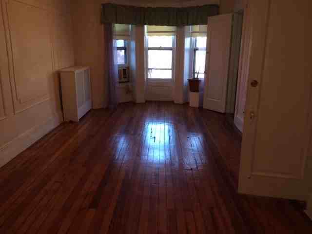 360 72nd St - Photo 2 of 8