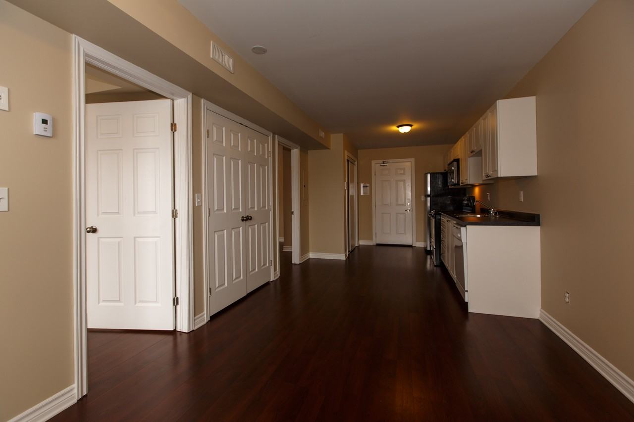 335 Barrie St #3 - Photo 2 of 3