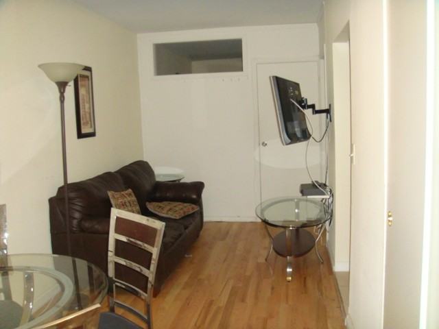 321 E 22nd St 4H - Photo 2 of 3