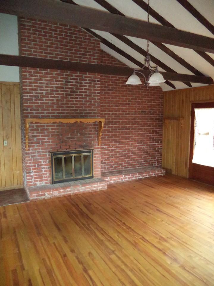 14486 Monitor McKee Rd NE - Photo 2 of 4