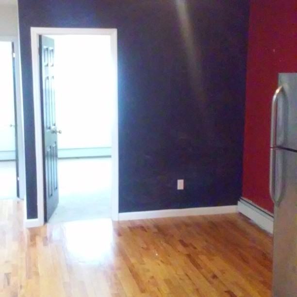 565 Kosciuszko St #4 - Photo 2 of 7