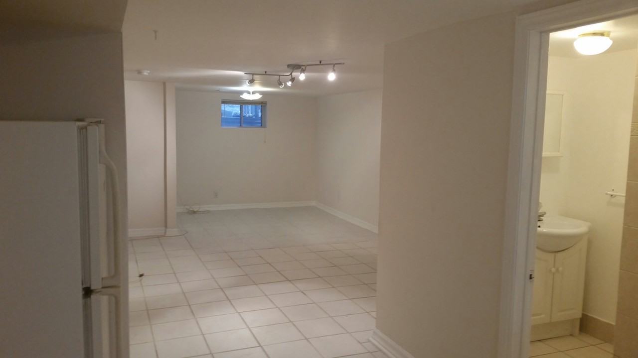 77 Park Rd - Photo 2 of 7