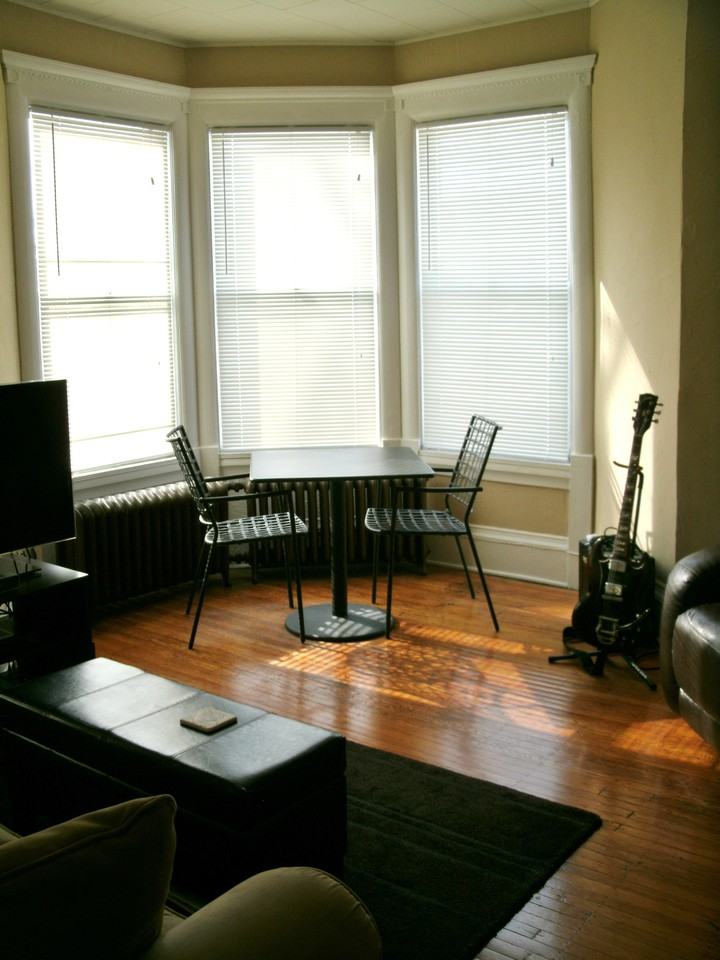 2117 Colfax Ave S - Photo 2 of 10