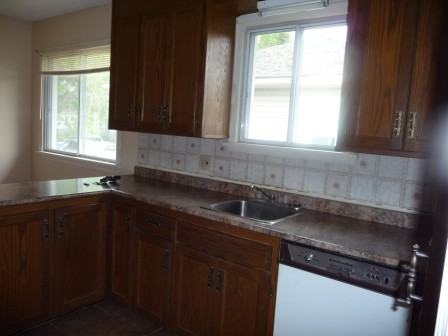 12136 83 St NW - Photo 2 of 8