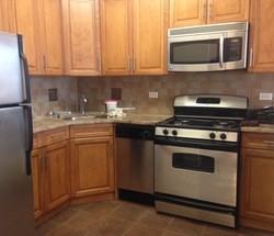 272 Devoe St - Photo 2 of 5