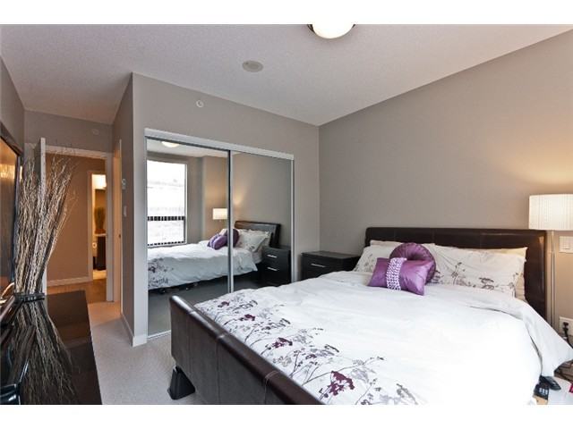 14 Begbie St #204 - Photo 3 of 11