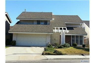 8032 Hampshire Cir - Photo 2 of 8