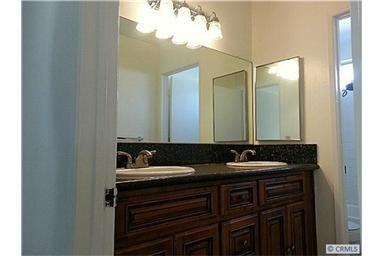 8032 Hampshire Cir - Photo 3 of 8