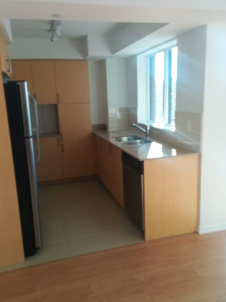 800 Lawrence Ave W #1017