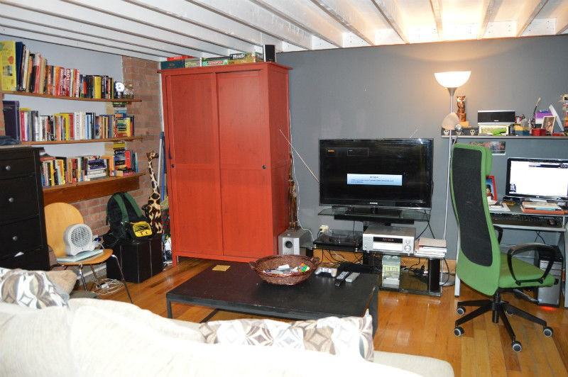 20 Leslie St - Photo 3 of 3