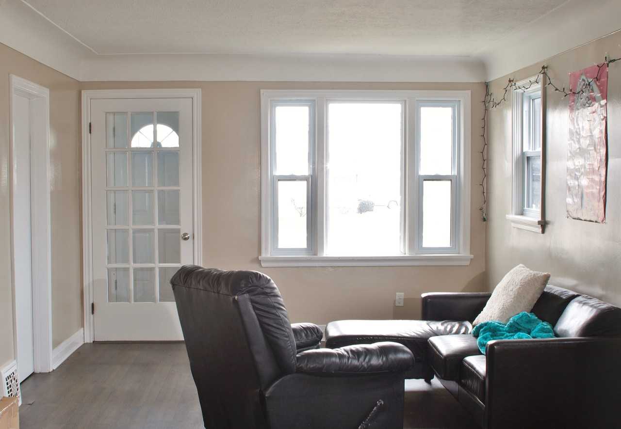 609 First St - Photo 2 of 8