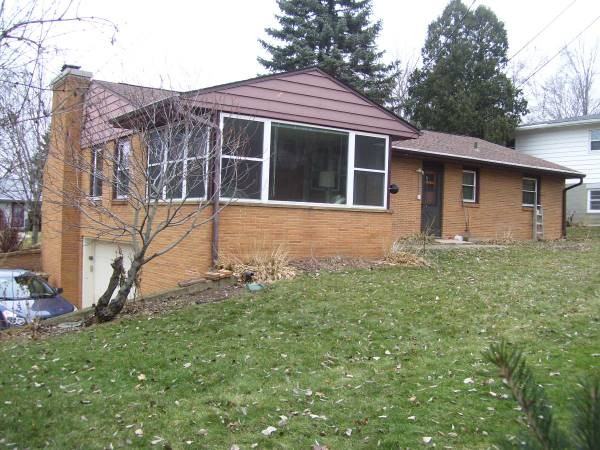 4921 Eyre Ln - Photo 2 of 3