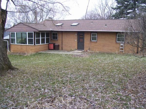 4921 Eyre Ln - Photo 3 of 3