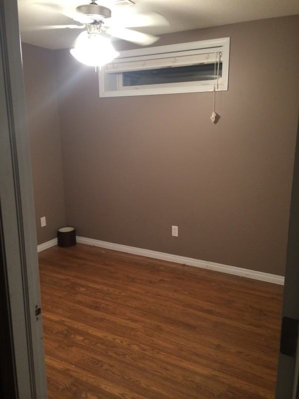 110 Dulmage Cres #7 - Photo 3 of 9