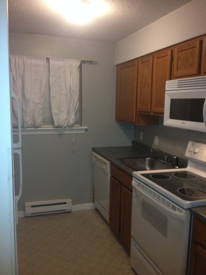 11 King Arthur Dr - Photo 2 of 4