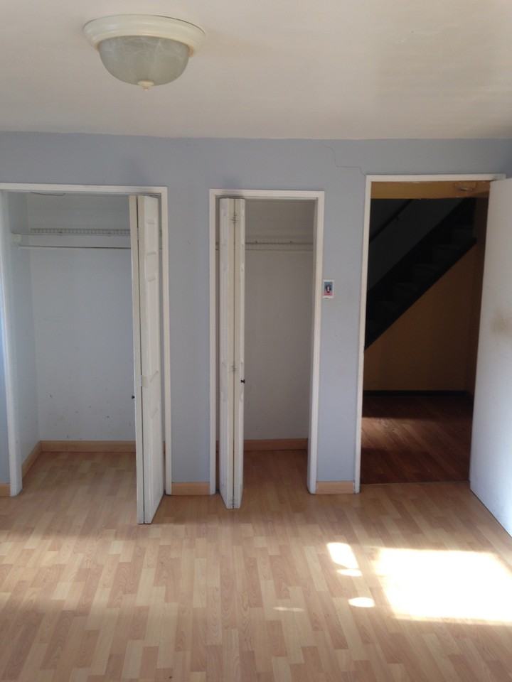 27 Cedar St - Photo 3 of 4