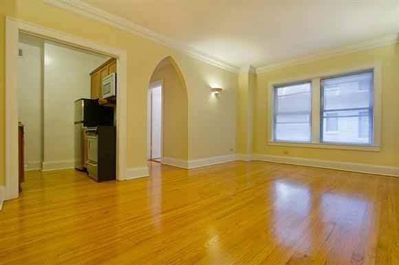 401 W Fullerton Ave #909E