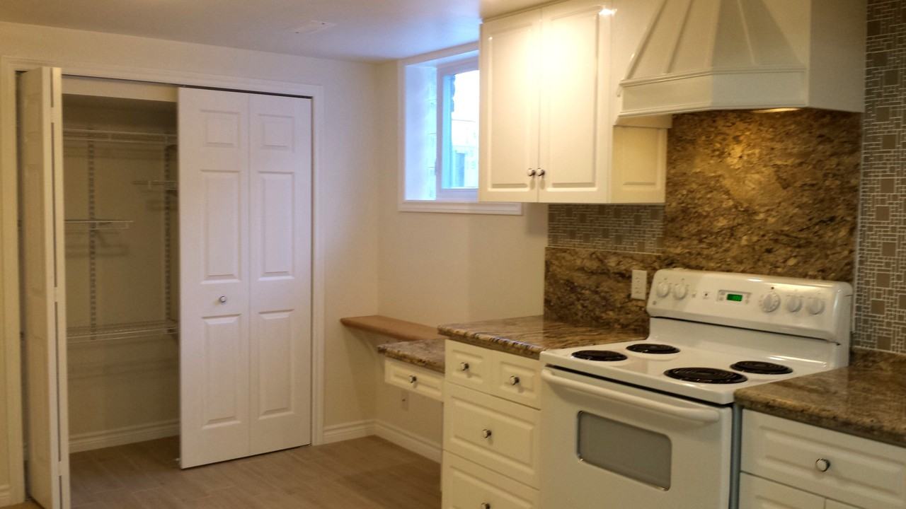 165 Palmer St - Photo 2 of 7