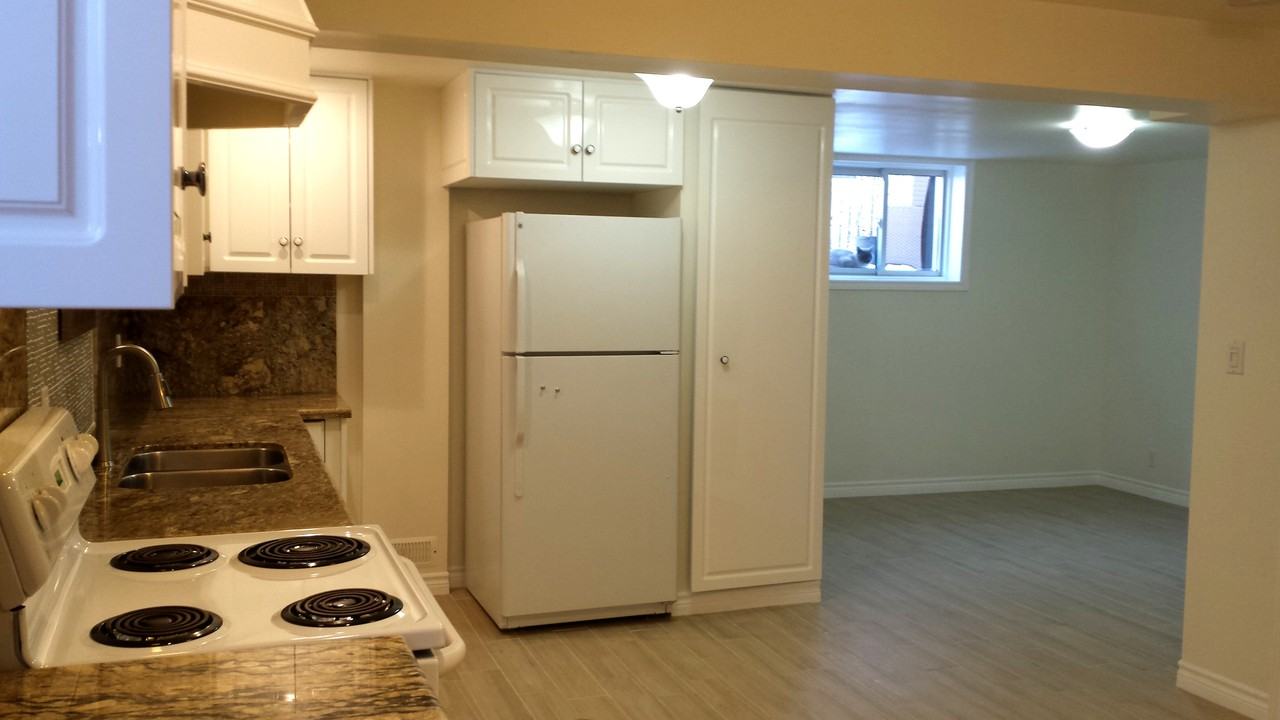 165 Palmer St - Photo 3 of 7