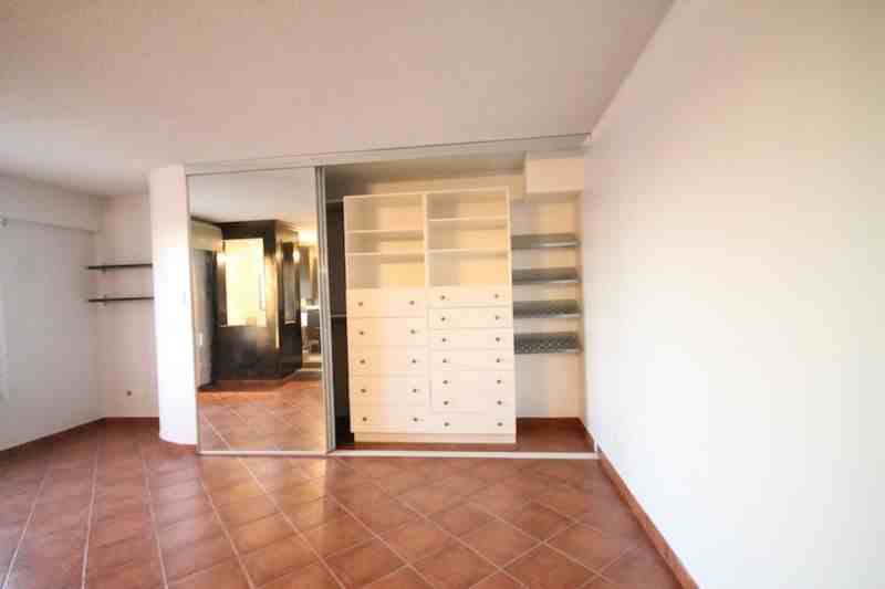 4455 Av Bourret - Photo 2 of 11