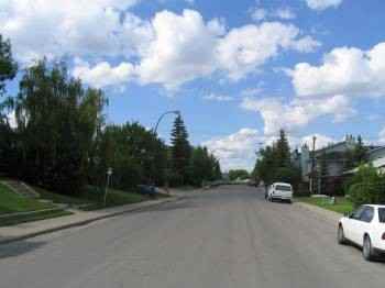 2415 17th St SW #D - Photo 2 of 4