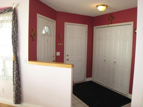 107 Citadel Terrace NW - Photo 2 of 12