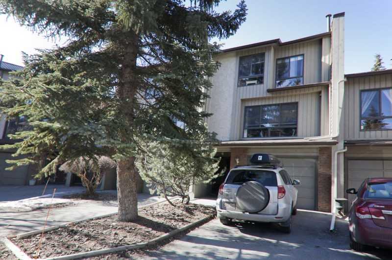 3847 Point McKay Rd NW - Photo 3 of 17