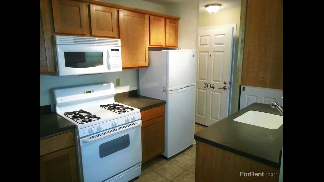 1855 N Cambridge Ave #104 - Photo 3 of 7