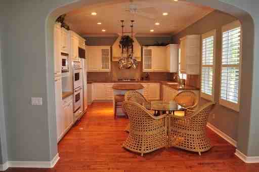 24719 Garland Dr - Photo 2 of 18