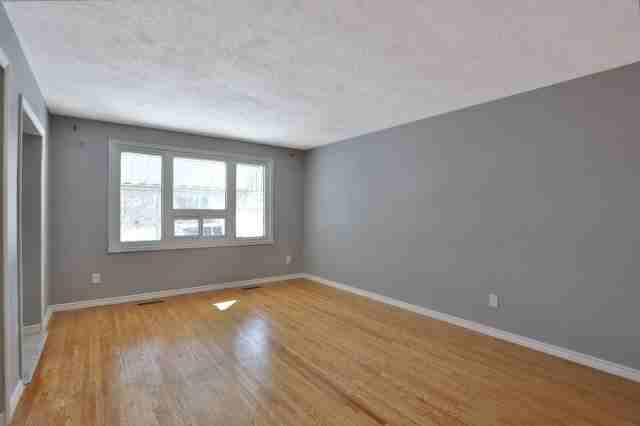 6 Southlea Dr - Photo 3 of 10