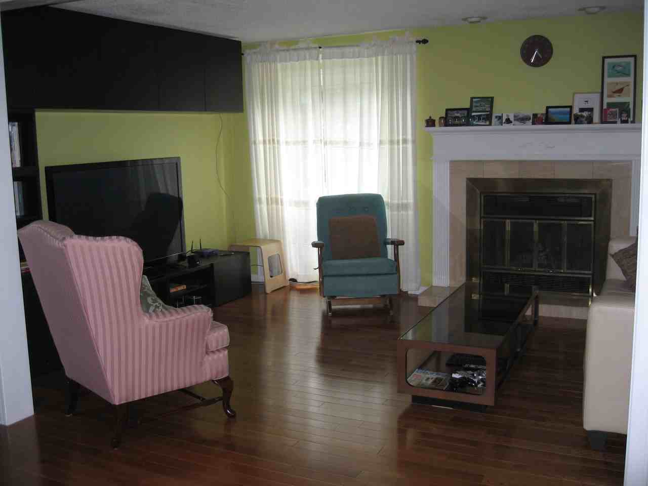 68 Arbordale Crescent - Photo 3 of 6