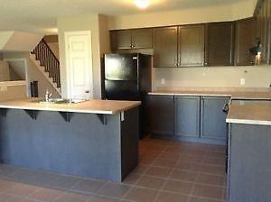 1189 Medway Park Dr - Photo 2 of 5