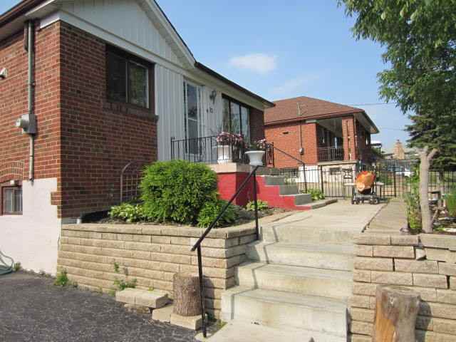 72 Forthbridge Crescent #1 - Photo 2 of 19