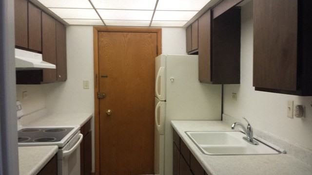 12615 S Alpine Dr #8 - Photo 2 of 4