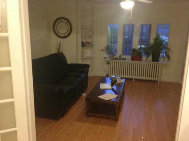 110 Bagot St - Photo 3 of 7