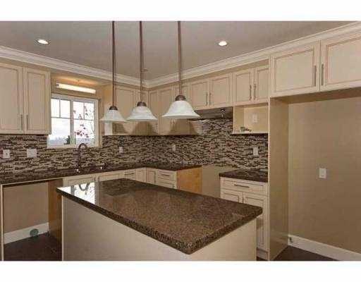 388 Ellesmere Ave - Photo 3 of 4