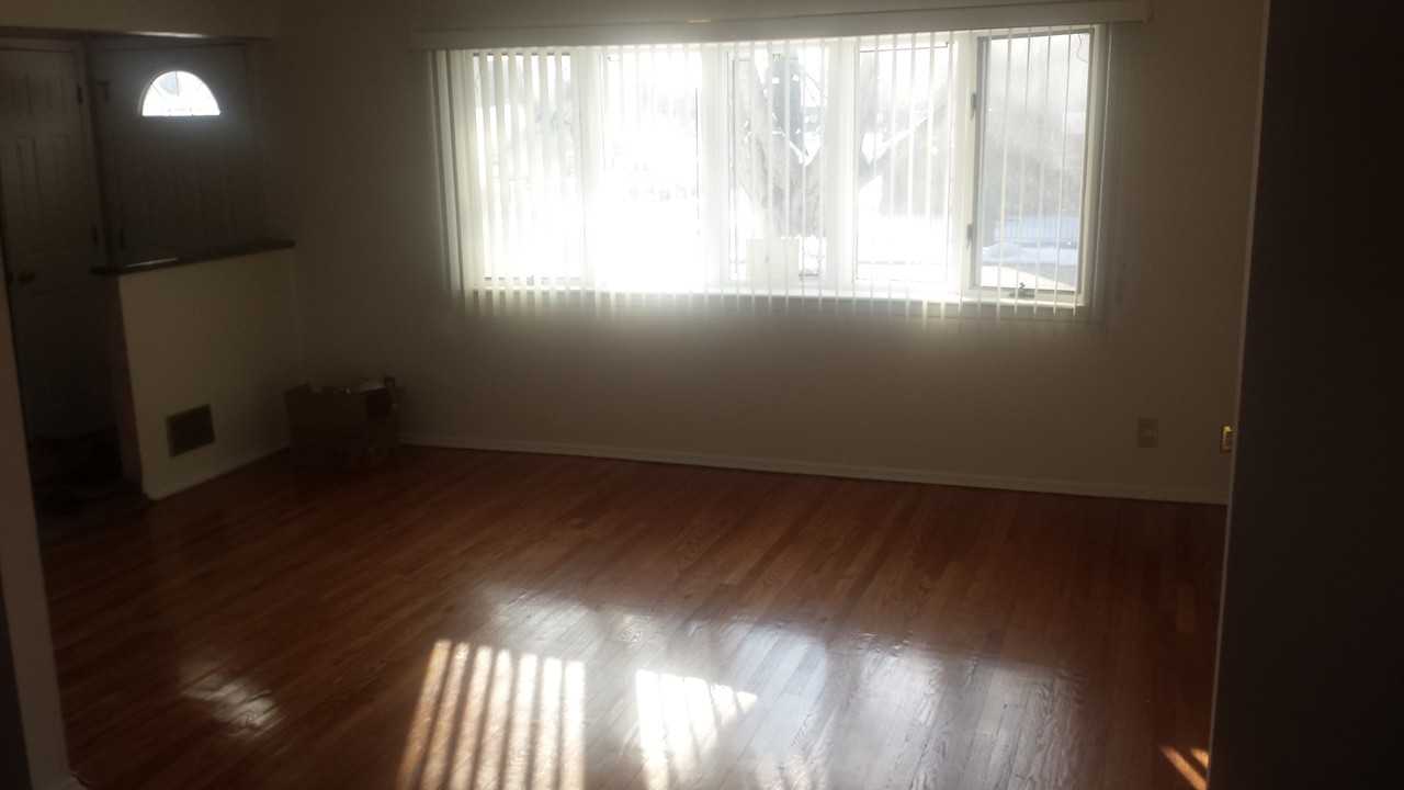 156-49 85th St - Photo 2 of 5