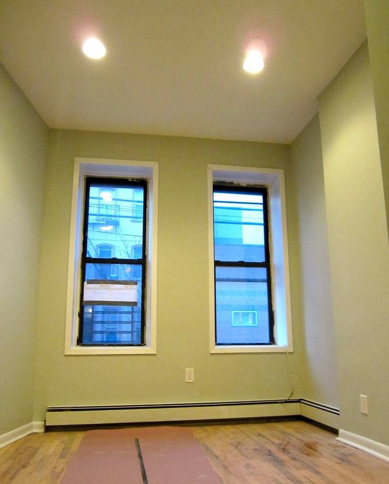 326 Stockholm St - Photo 2 of 12