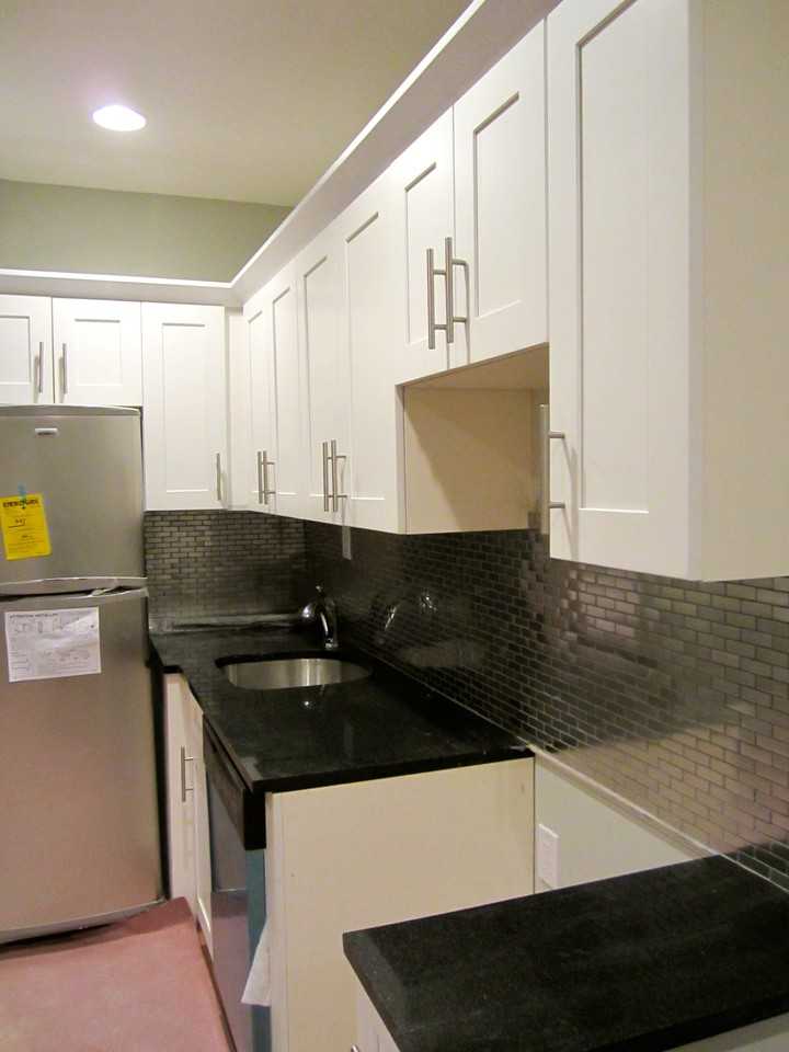 326 Stockholm St - Photo 3 of 12