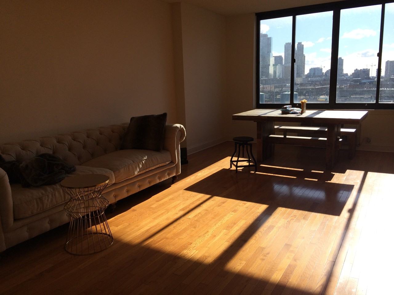 415 Newark St - Photo 3 of 4