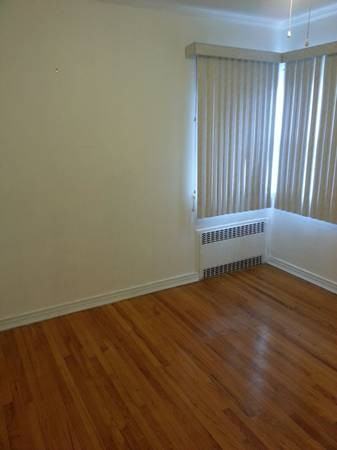 200-38 Pompeii Ave 1D - Photo 2 of 8