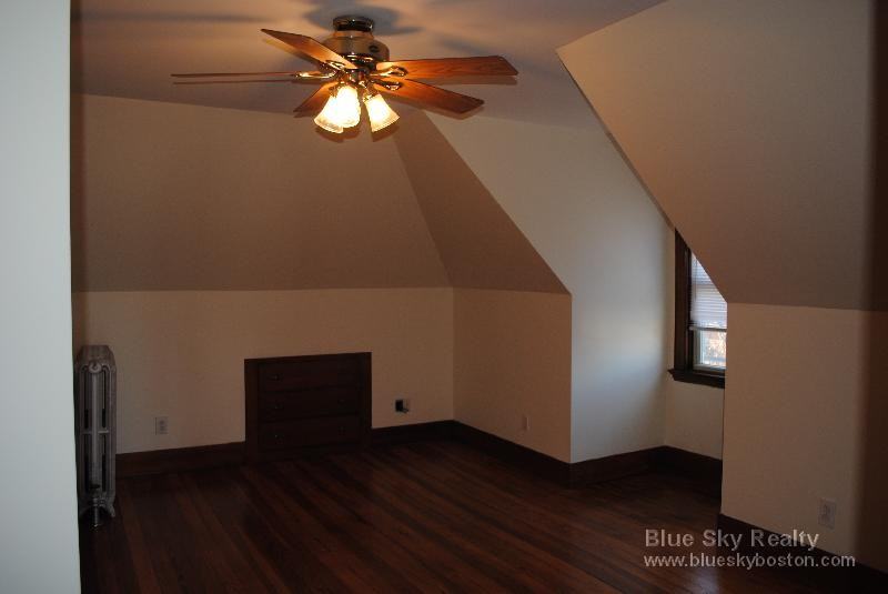 14 Gardner St - Photo 2 of 12