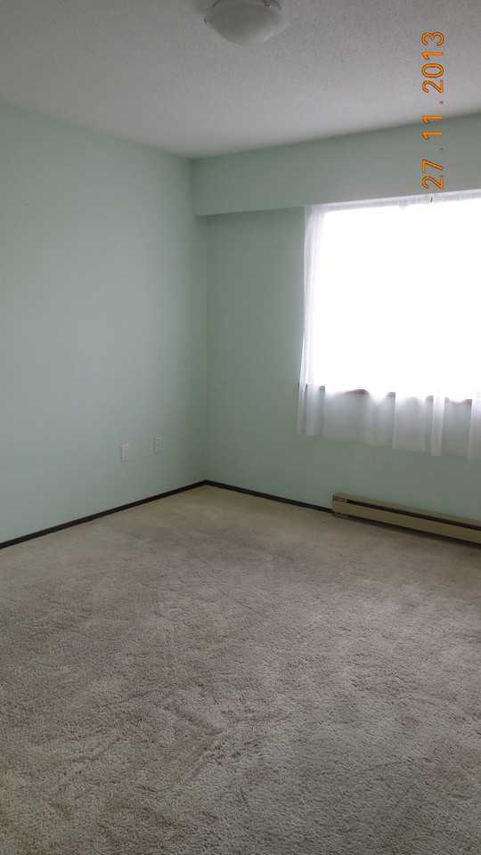 3910 Lexington Ave - Photo 3 of 4