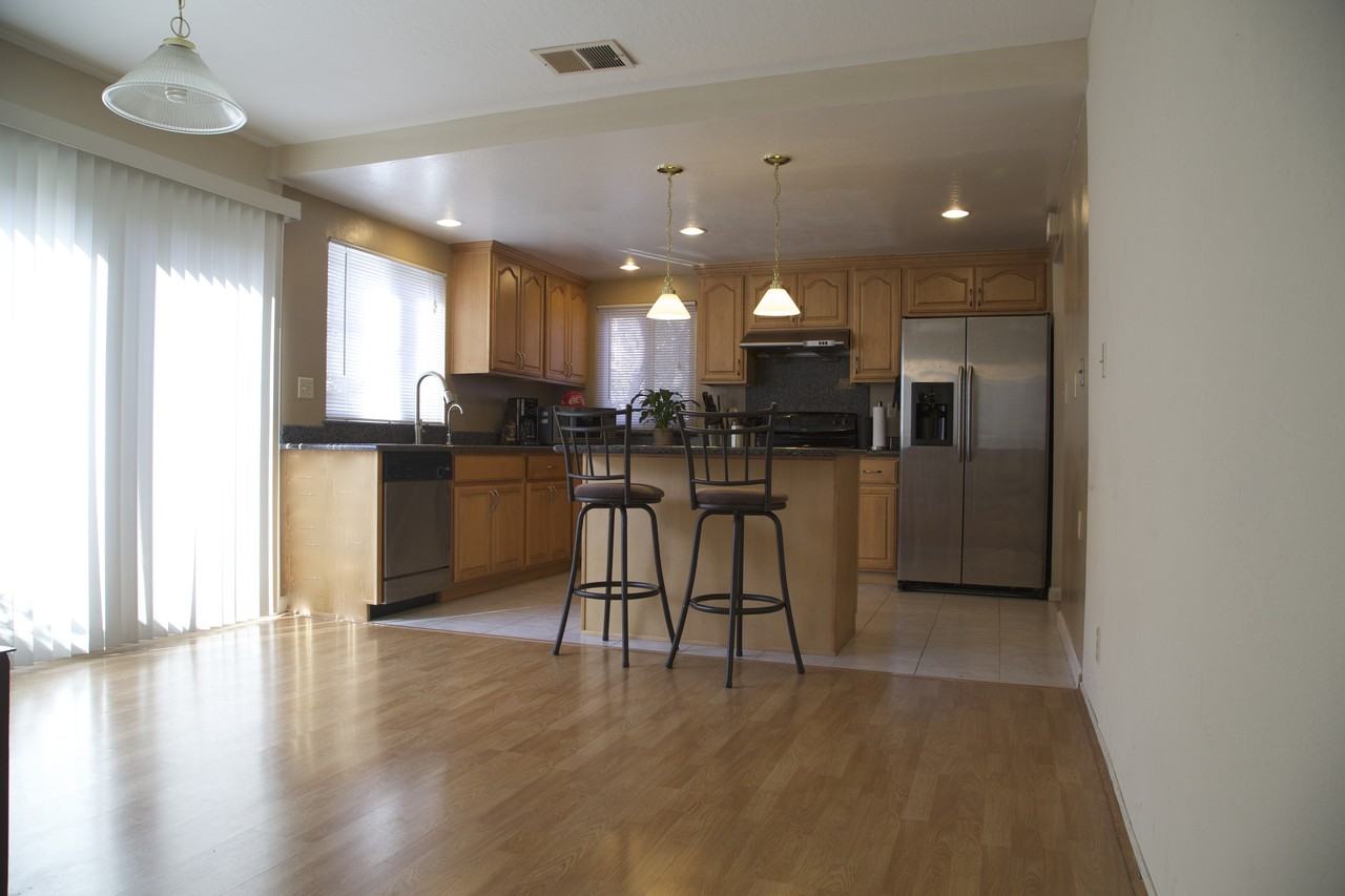 2659 Mabury Square - Photo 3 of 16