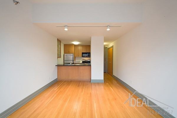 127 Court St - Photo 2 of 5