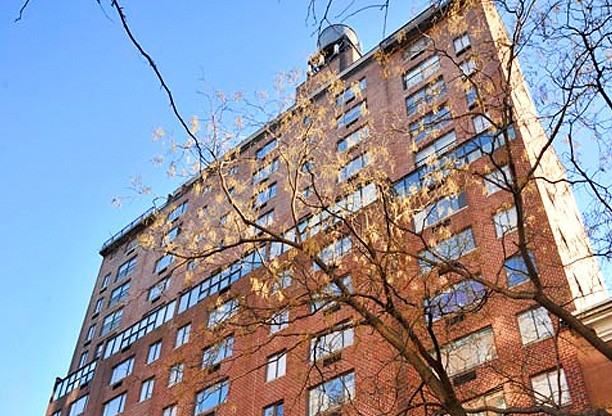 230 E 30th St #3J - Photo 2 of 2