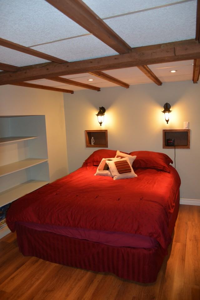 5067 Av Bannantyne - Photo 2 of 10