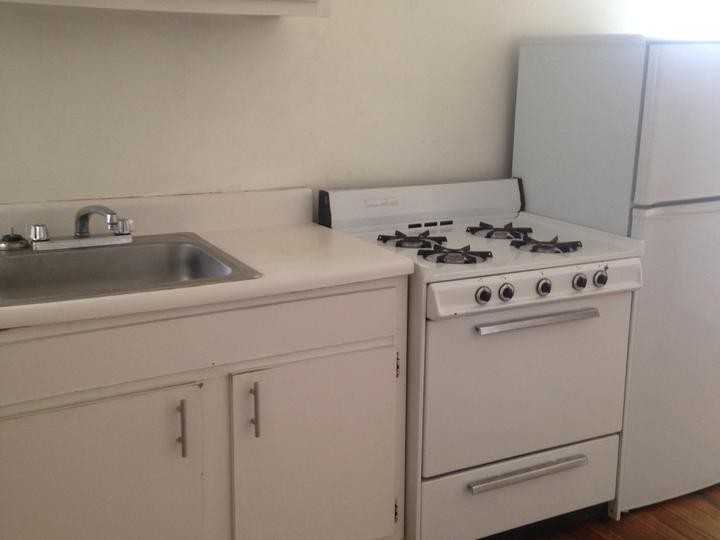 328 E Village Rd - Photo 3 of 4