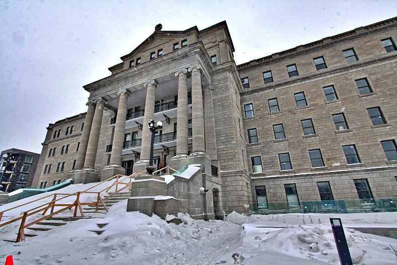 7400 Boul St-Laurent #218 - Photo 3 of 5